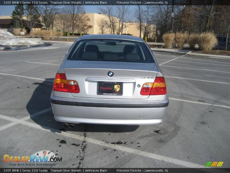 2005 BMW 3 Series 330i Sedan Titanium Silver Metallic / Anthracite Black Photo #6