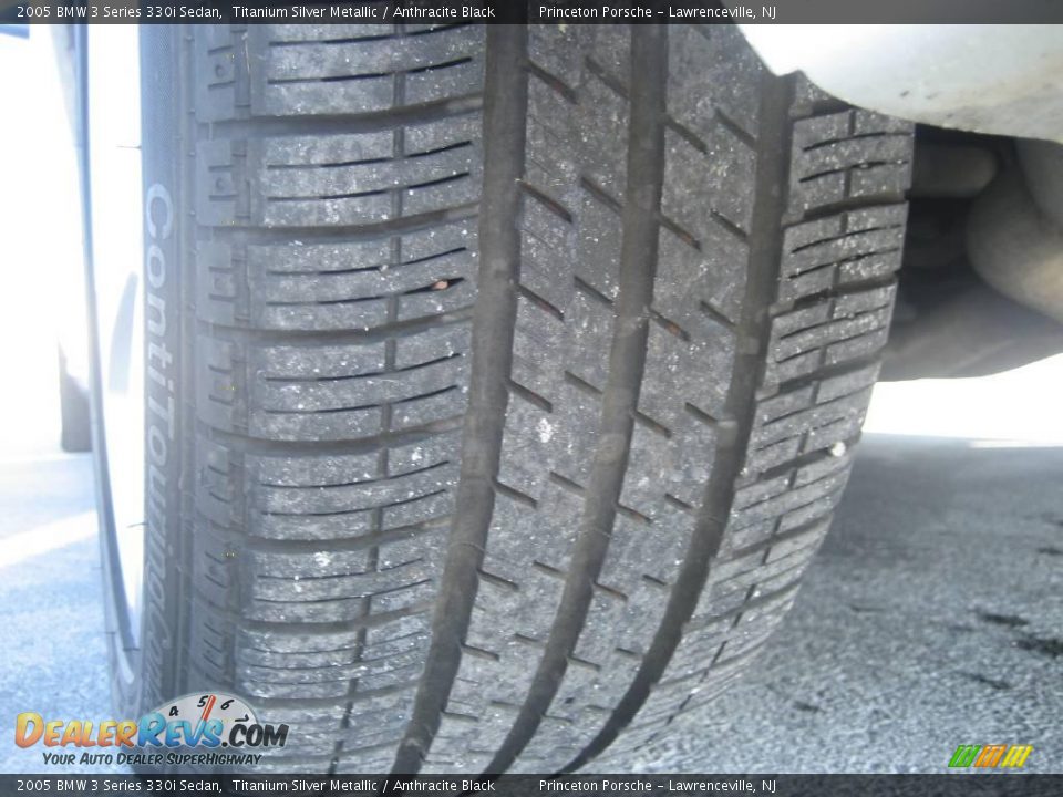 2005 BMW 3 Series 330i Sedan Titanium Silver Metallic / Anthracite Black Photo #14