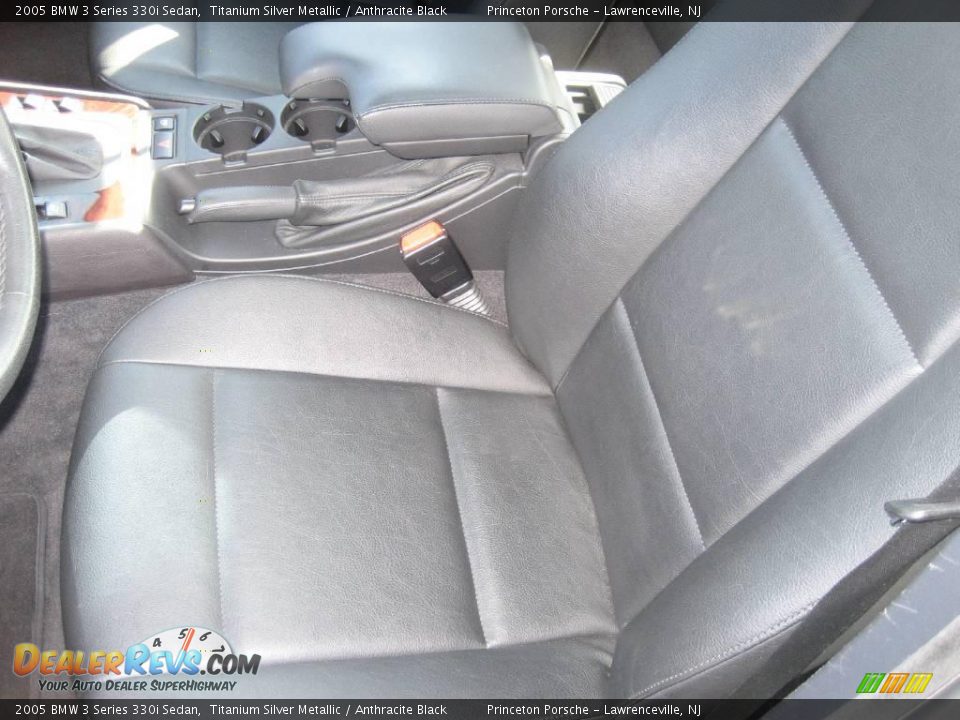 2005 BMW 3 Series 330i Sedan Titanium Silver Metallic / Anthracite Black Photo #21