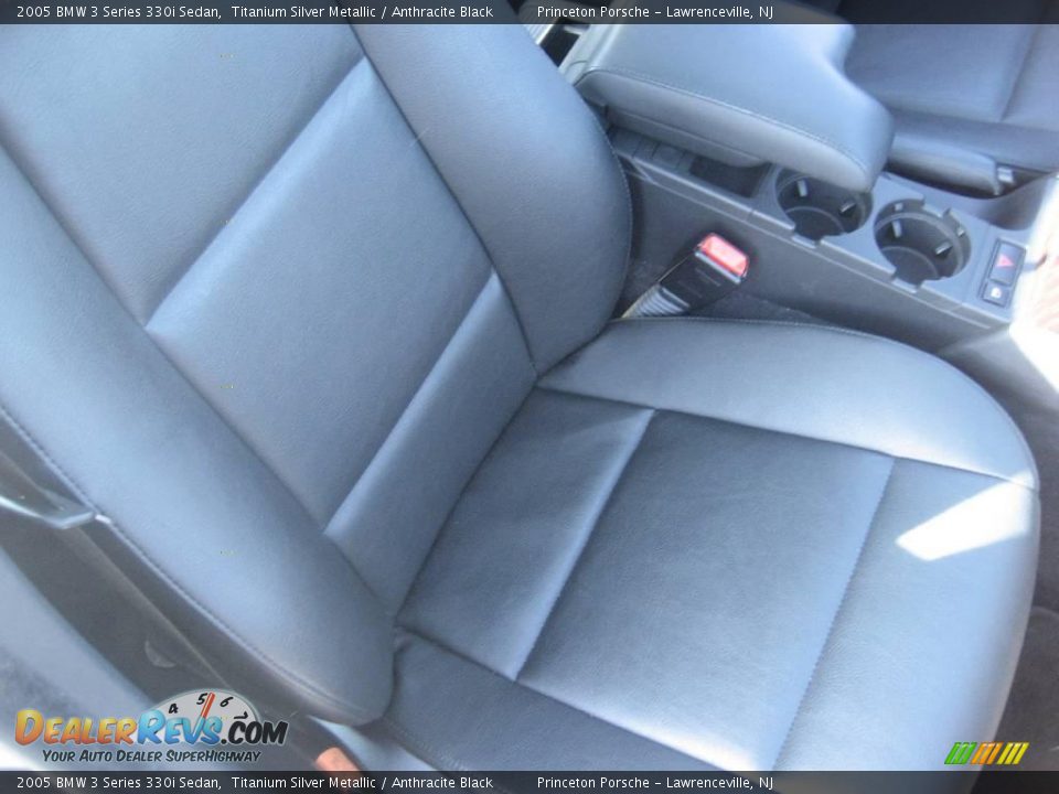 2005 BMW 3 Series 330i Sedan Titanium Silver Metallic / Anthracite Black Photo #32