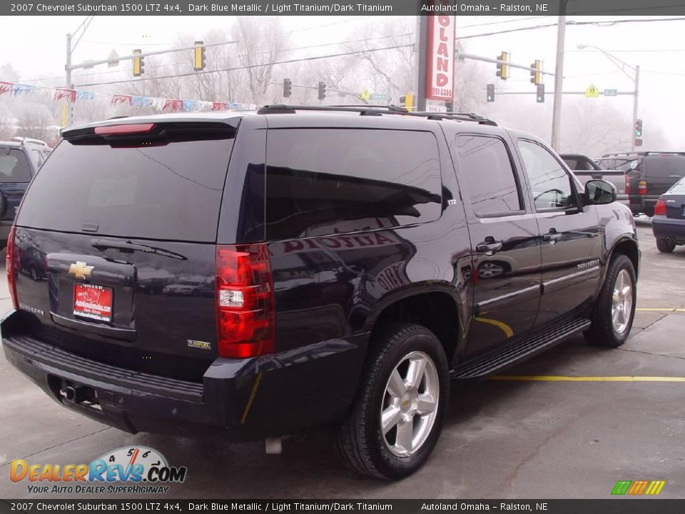 2007 Chevrolet Suburban 1500 LTZ 4x4 Dark Blue Metallic / Light Titanium/Dark Titanium Photo #4