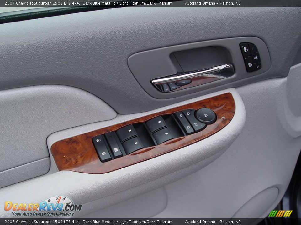 2007 Chevrolet Suburban 1500 LTZ 4x4 Dark Blue Metallic / Light Titanium/Dark Titanium Photo #9