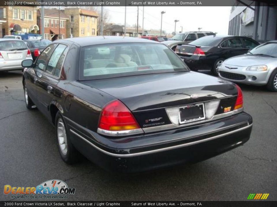 2000 Ford Crown Victoria LX Sedan Black Clearcoat / Light Graphite Photo #2