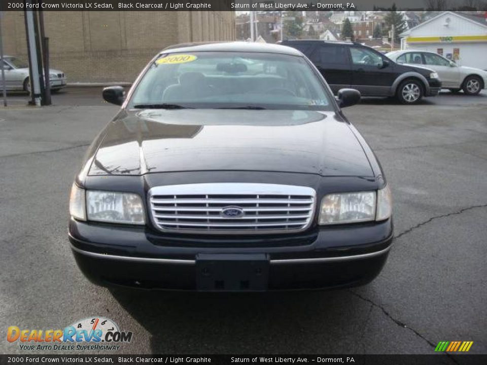 2000 Ford Crown Victoria LX Sedan Black Clearcoat / Light Graphite Photo #6