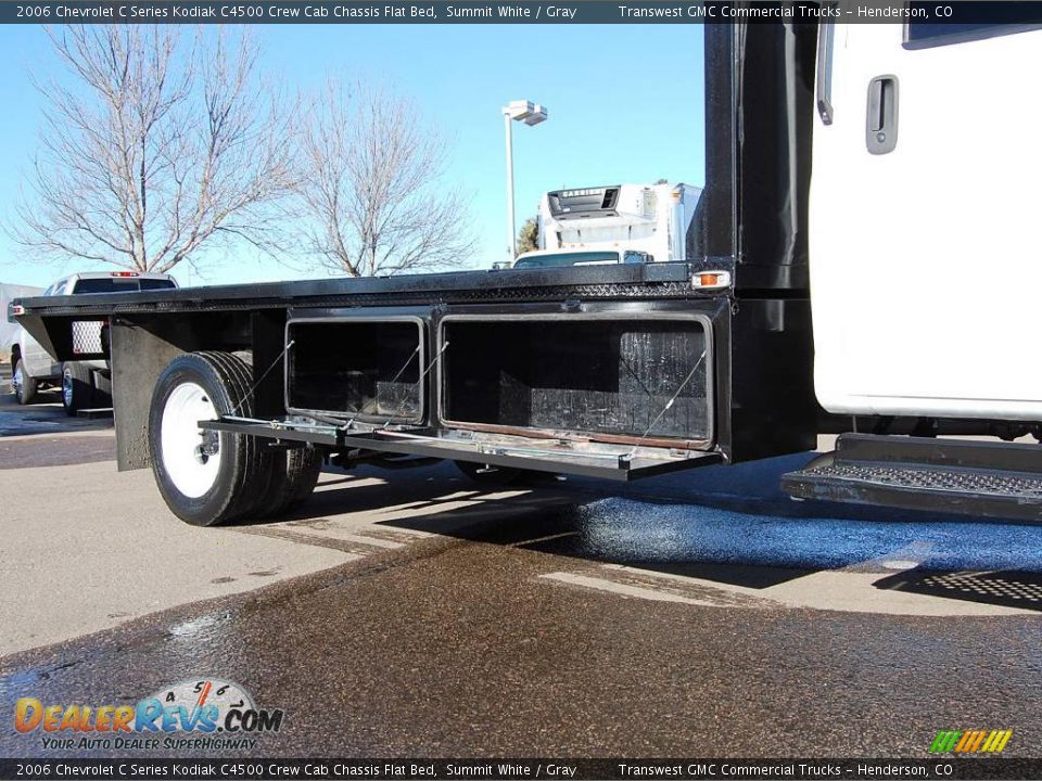 2006 Chevrolet C Series Kodiak C4500 Crew Cab Chassis Flat Bed Summit White / Gray Photo #2