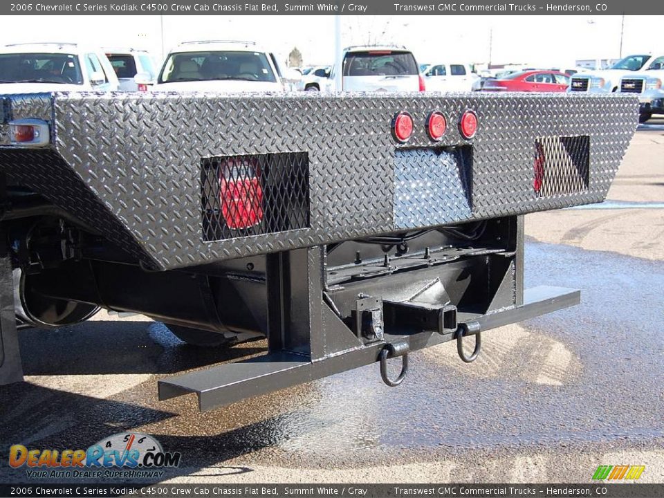 2006 Chevrolet C Series Kodiak C4500 Crew Cab Chassis Flat Bed Summit White / Gray Photo #7