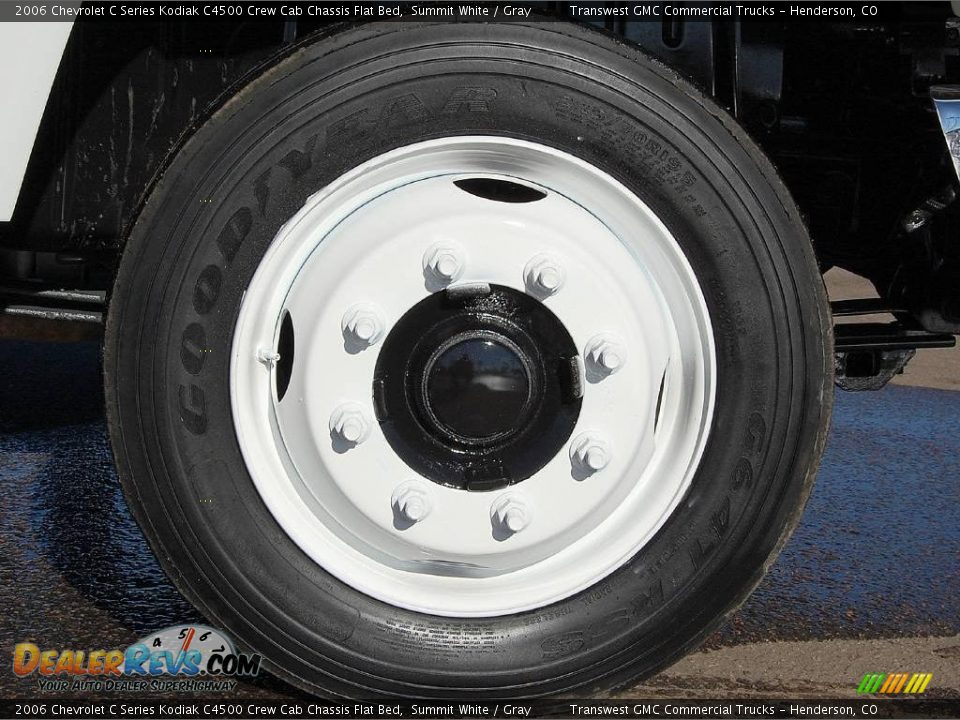 2006 Chevrolet C Series Kodiak C4500 Crew Cab Chassis Flat Bed Summit White / Gray Photo #12