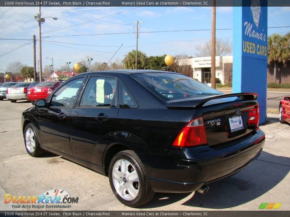 2006 Ford Focus ZX4 ST Sedan Pitch Black / Charcoal/Red Photo #6