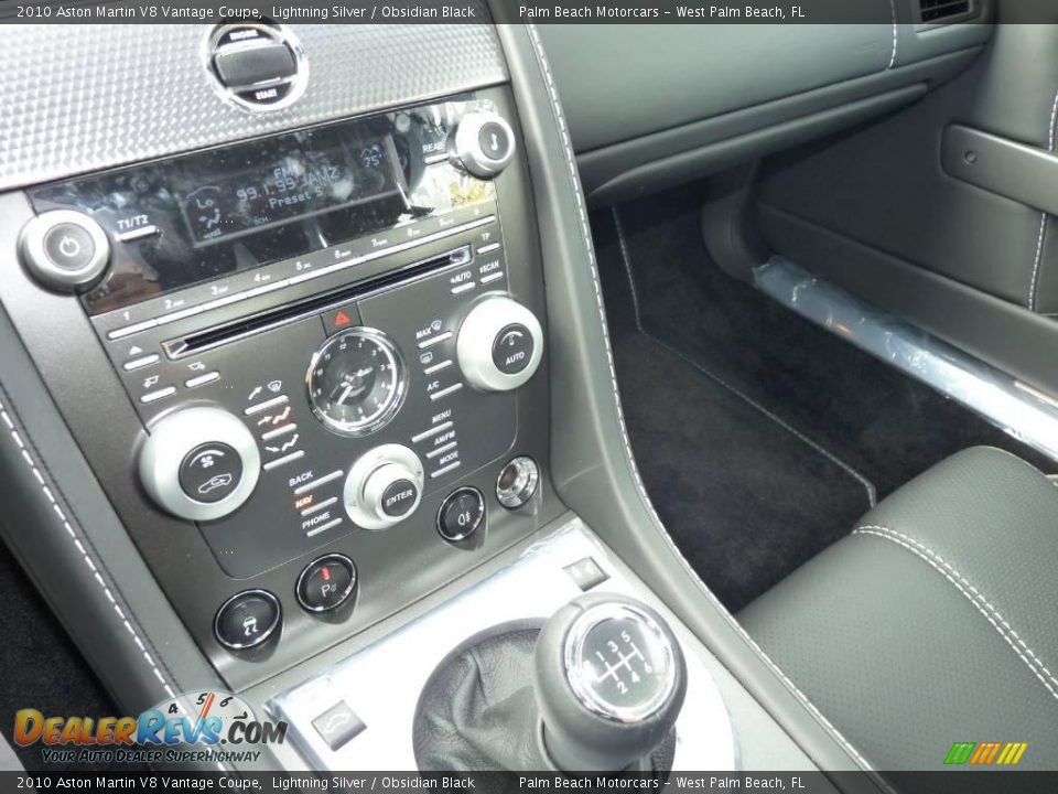 2010 Aston Martin V8 Vantage Coupe Lightning Silver / Obsidian Black Photo #16
