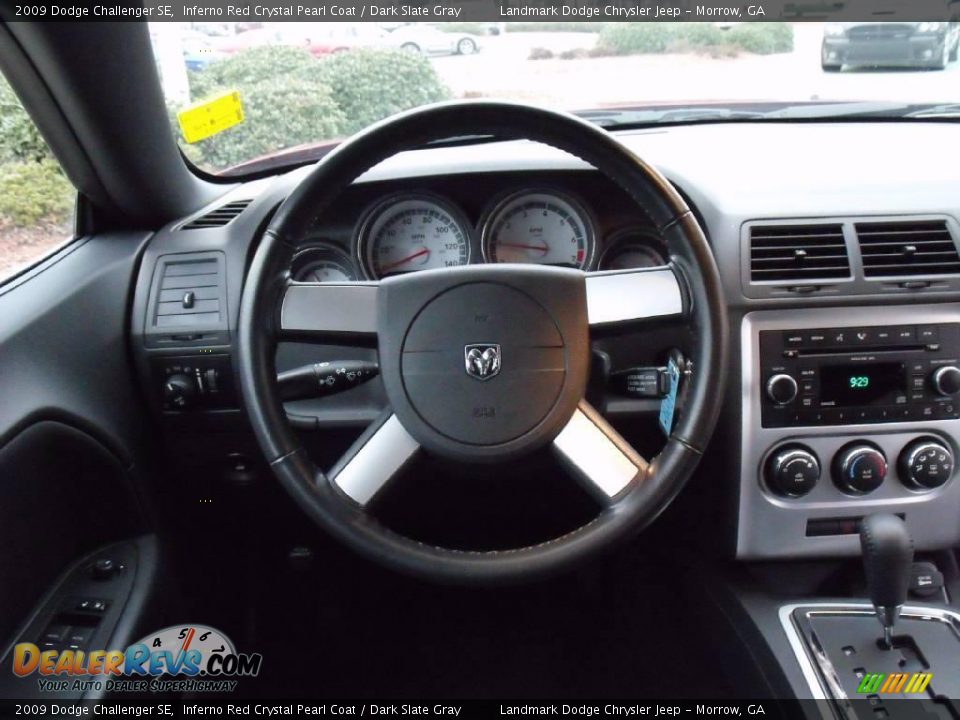 2009 Dodge Challenger SE Inferno Red Crystal Pearl Coat / Dark Slate Gray Photo #18