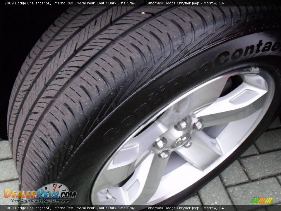 2009 Dodge Challenger SE Inferno Red Crystal Pearl Coat / Dark Slate Gray Photo #24