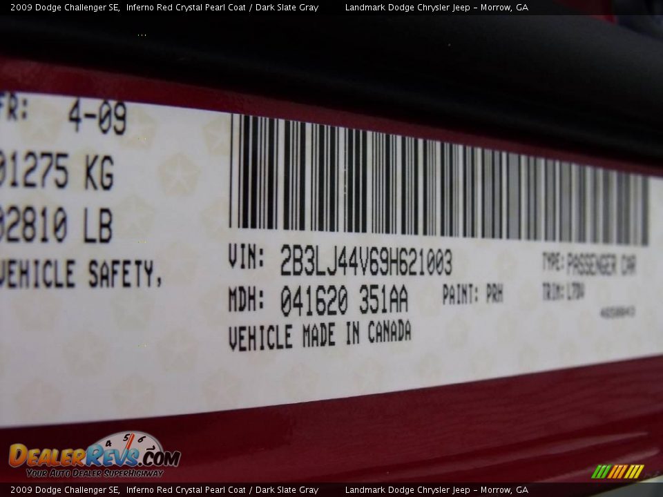 2009 Dodge Challenger SE Inferno Red Crystal Pearl Coat / Dark Slate Gray Photo #25