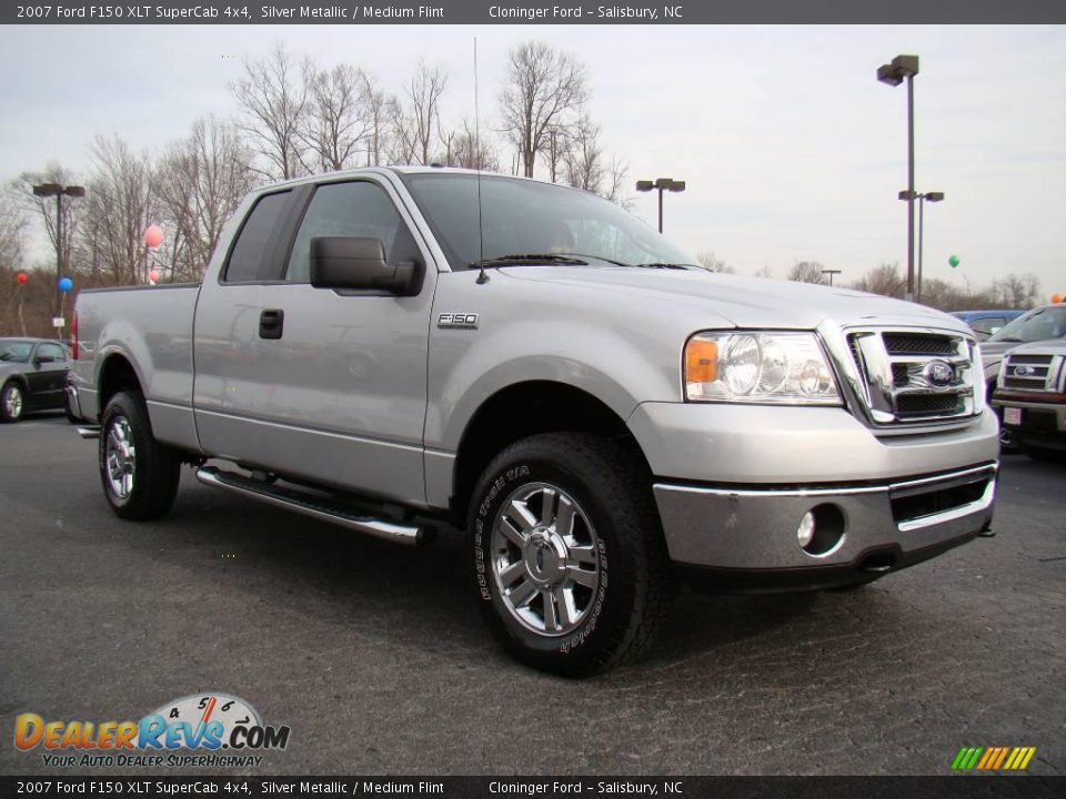 2007 Ford F150 XLT SuperCab 4x4 Silver Metallic / Medium Flint Photo #1