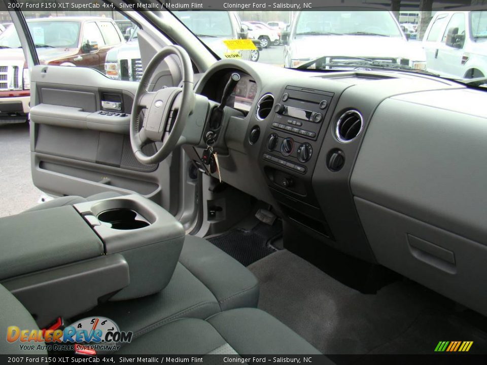 2007 Ford F150 XLT SuperCab 4x4 Silver Metallic / Medium Flint Photo #12