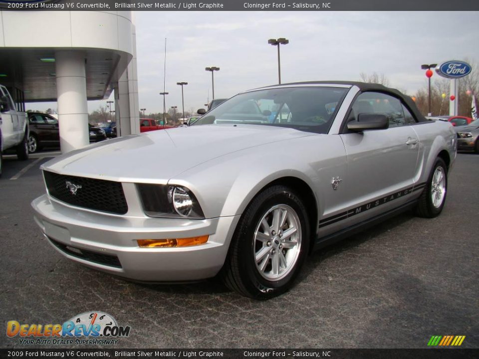 2009 Ford Mustang V6 Convertible Brilliant Silver Metallic / Light Graphite Photo #6
