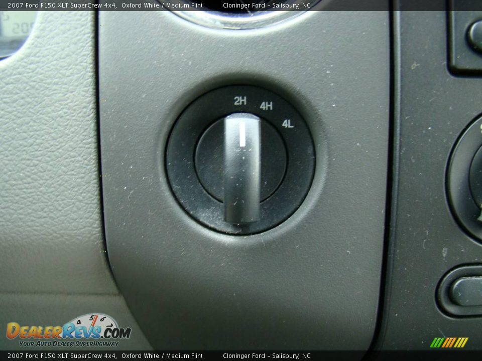 2007 Ford F150 XLT SuperCrew 4x4 Oxford White / Medium Flint Photo #21