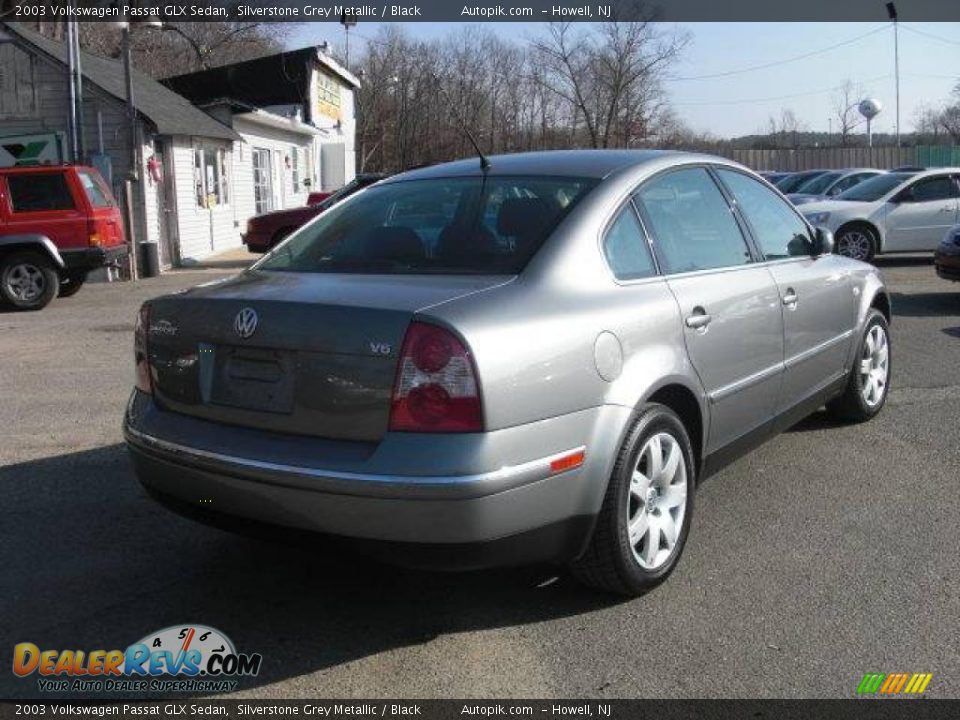 2003 Volkswagen Passat GLX Sedan Silverstone Grey Metallic / Black Photo #5