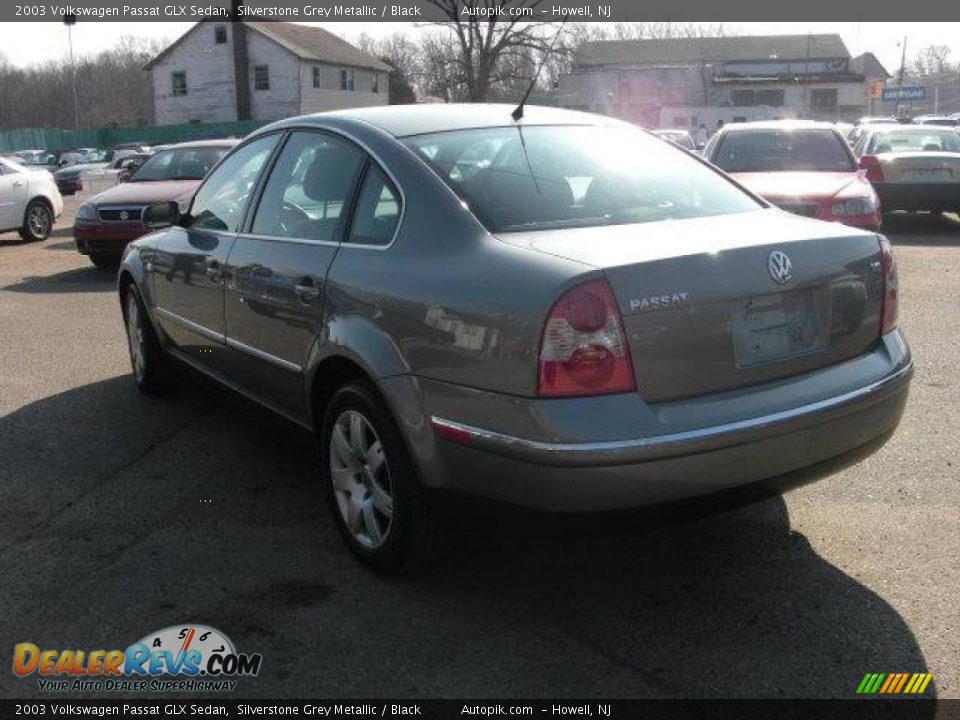 2003 Volkswagen Passat GLX Sedan Silverstone Grey Metallic / Black Photo #7