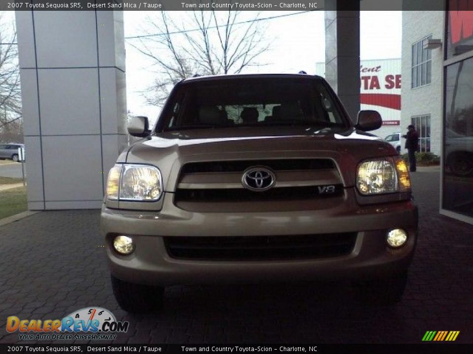 2007 Toyota Sequoia SR5 Desert Sand Mica / Taupe Photo #2