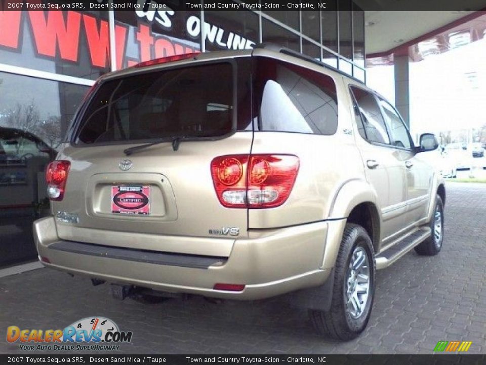 2007 Toyota Sequoia SR5 Desert Sand Mica / Taupe Photo #16