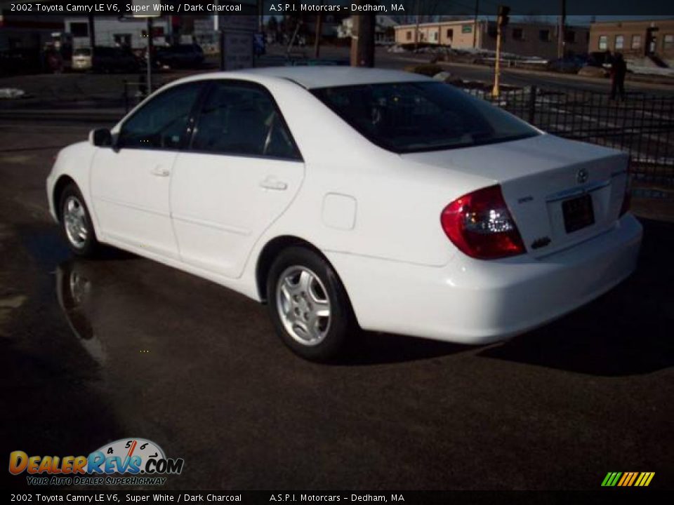 2002 Toyota Camry LE V6 Super White / Dark Charcoal Photo #5