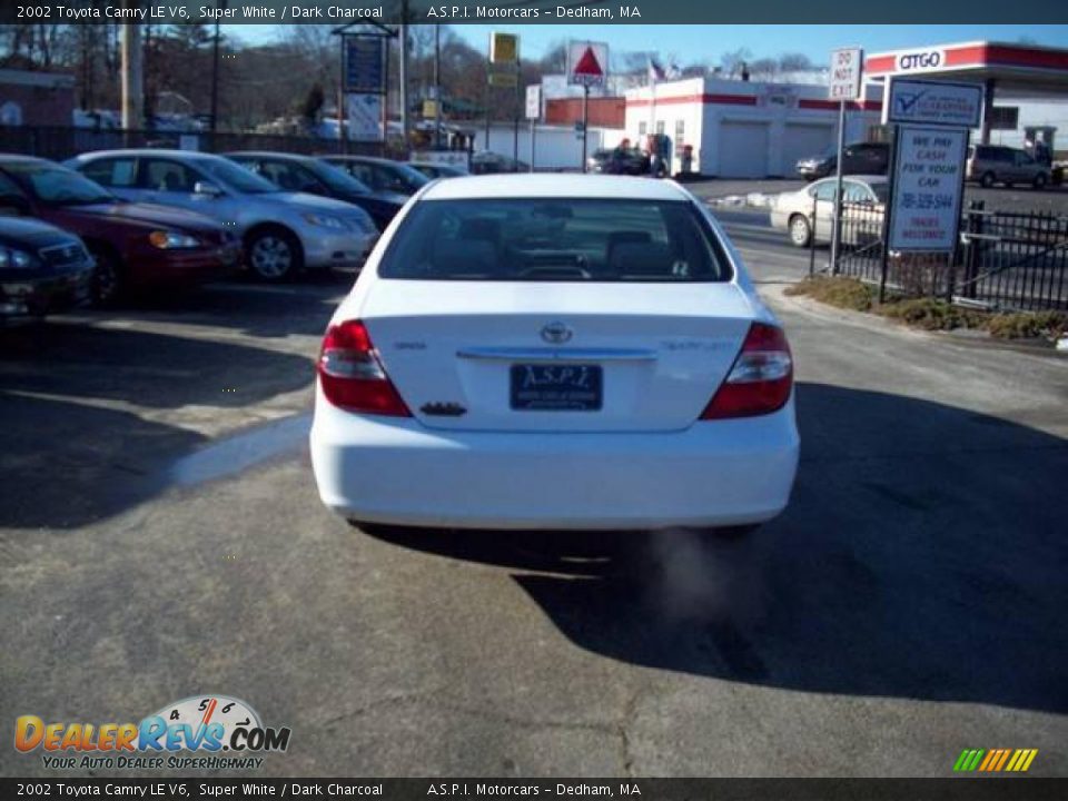 2002 Toyota Camry LE V6 Super White / Dark Charcoal Photo #6