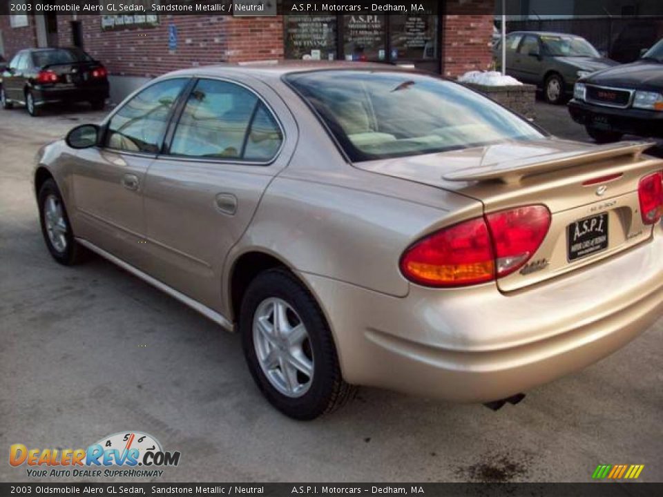 2003 Oldsmobile Alero GL Sedan Sandstone Metallic / Neutral Photo #5