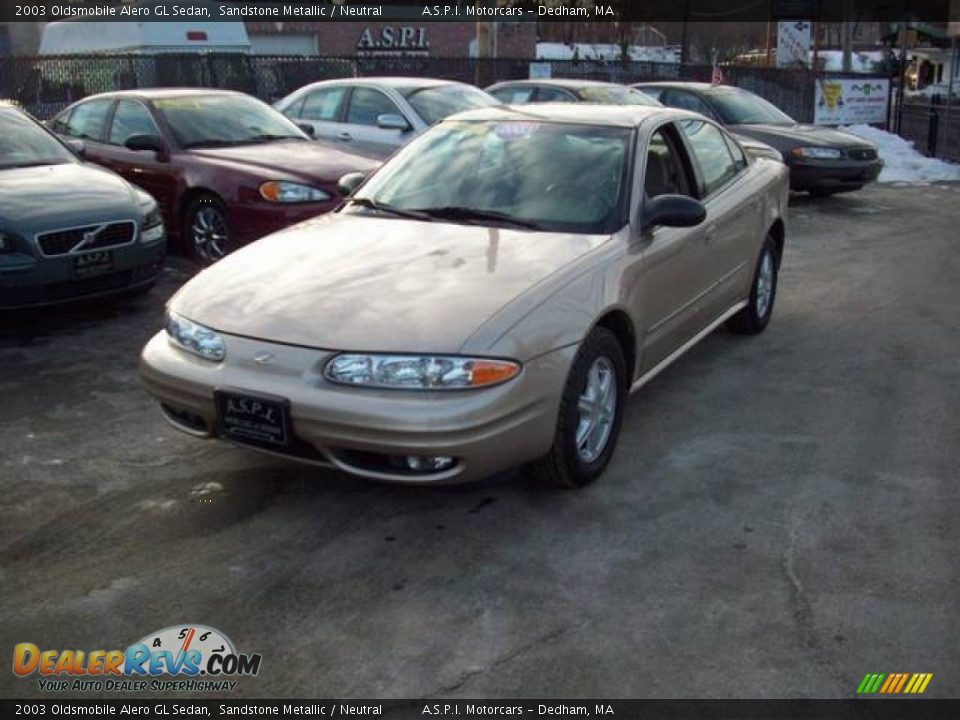 2003 Oldsmobile Alero GL Sedan Sandstone Metallic / Neutral Photo #7