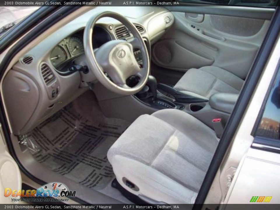 2003 Oldsmobile Alero GL Sedan Sandstone Metallic / Neutral Photo #9