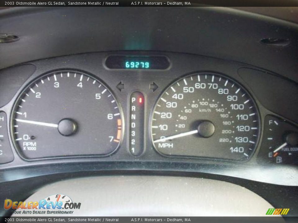 2003 Oldsmobile Alero GL Sedan Sandstone Metallic / Neutral Photo #11