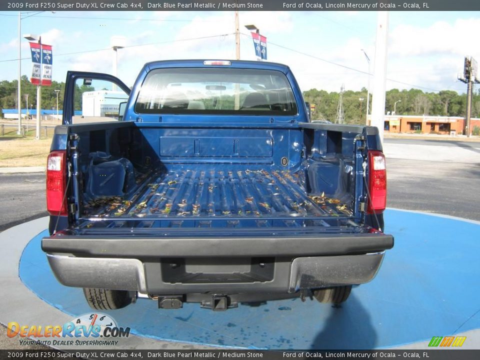 2009 Ford F250 Super Duty XL Crew Cab 4x4 Dark Blue Pearl Metallic / Medium Stone Photo #8