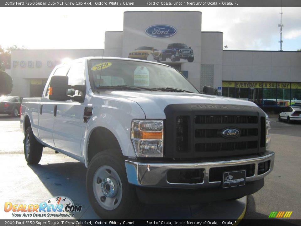 2009 Ford F250 Super Duty XLT Crew Cab 4x4 Oxford White / Camel Photo #1