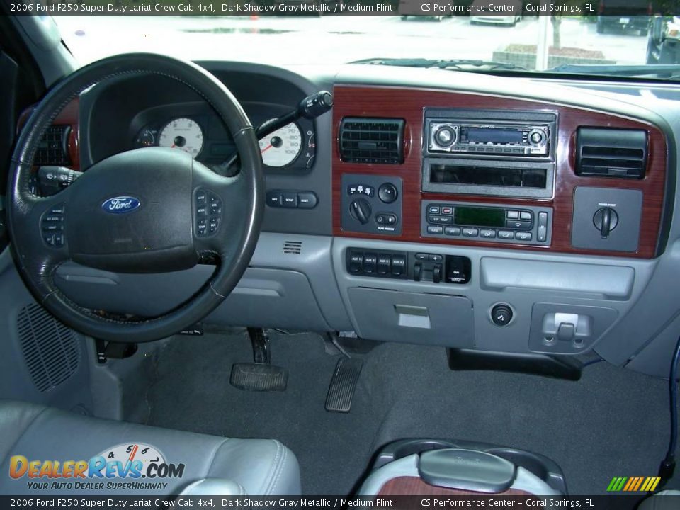 2006 Ford F250 Super Duty Lariat Crew Cab 4x4 Dark Shadow Gray Metallic / Medium Flint Photo #19