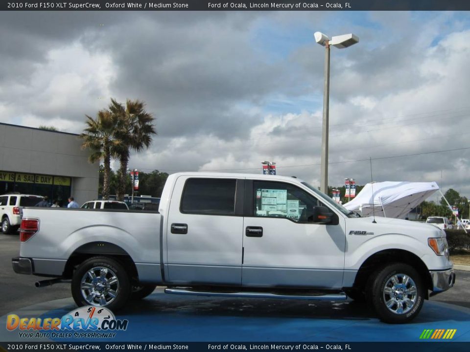 2010 Ford F150 XLT SuperCrew Oxford White / Medium Stone Photo #2