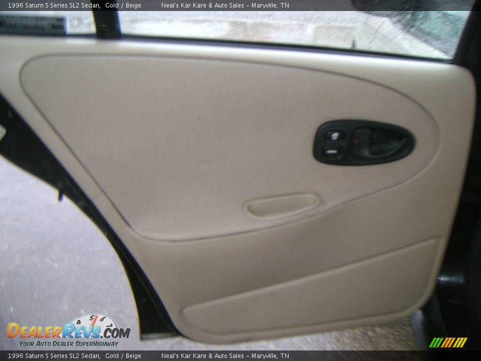 1996 Saturn S Series SL2 Sedan Gold / Beige Photo #16