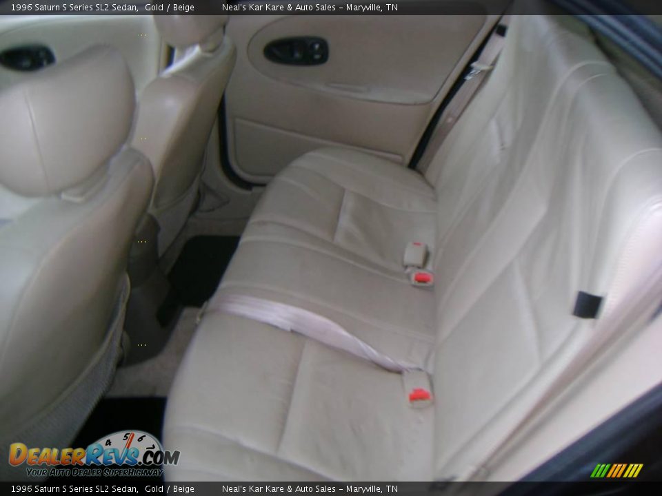 1996 Saturn S Series SL2 Sedan Gold / Beige Photo #18