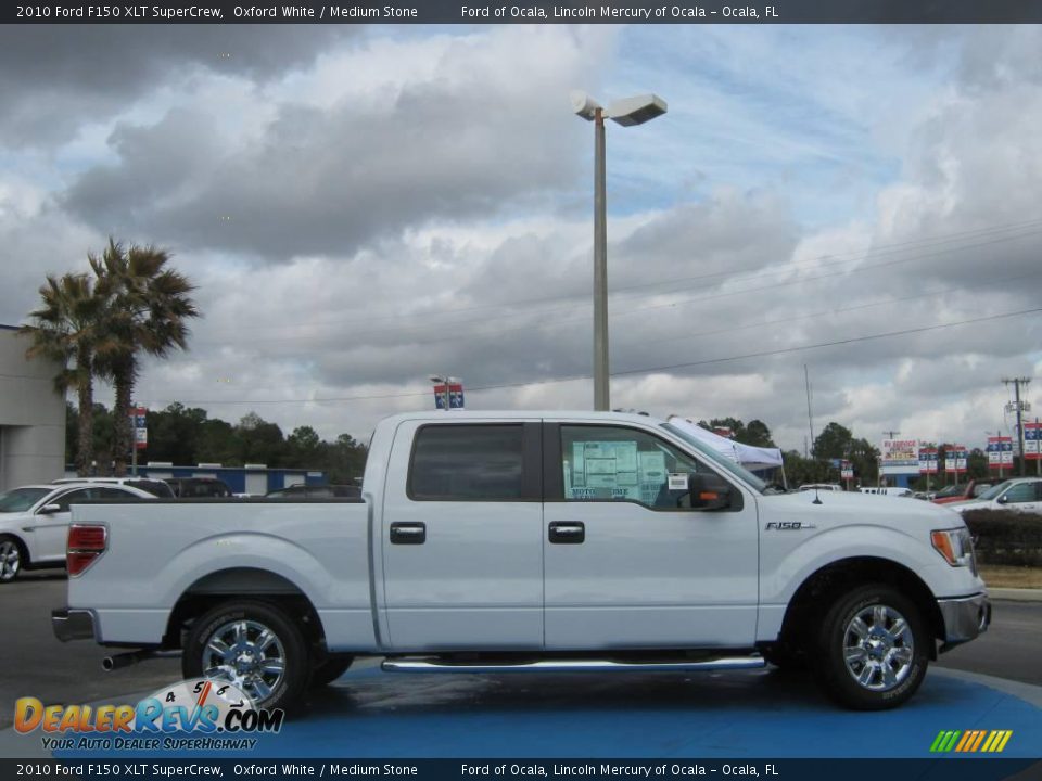 2010 Ford F150 XLT SuperCrew Oxford White / Medium Stone Photo #2