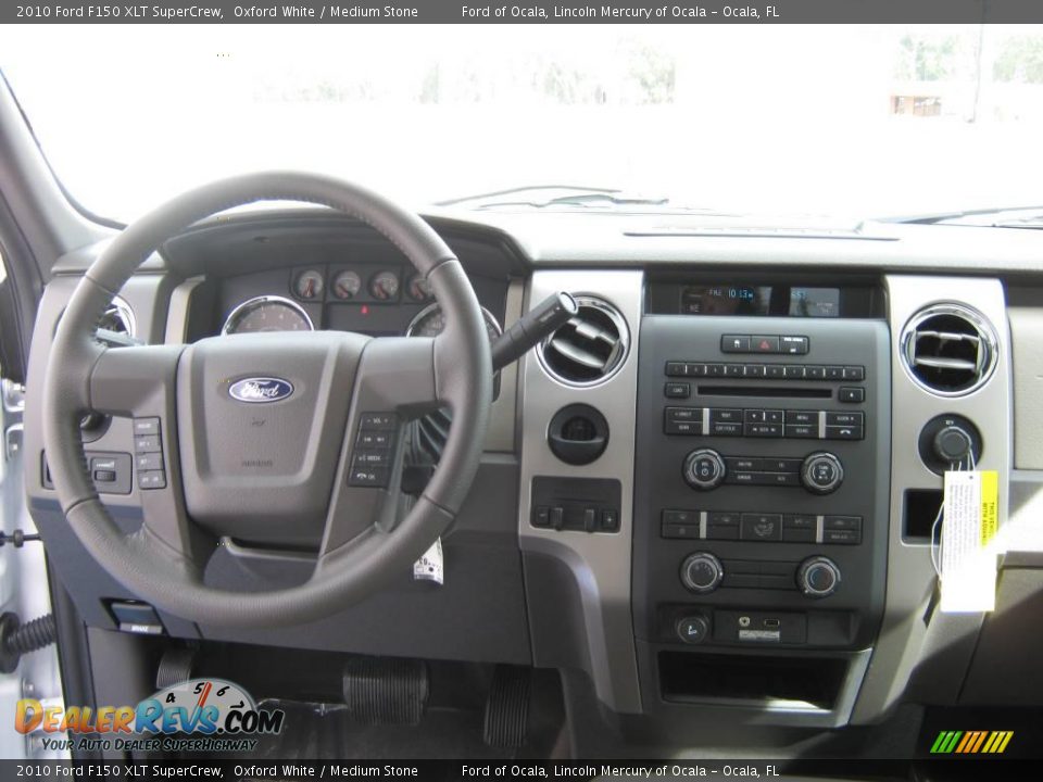 2010 Ford F150 XLT SuperCrew Oxford White / Medium Stone Photo #3