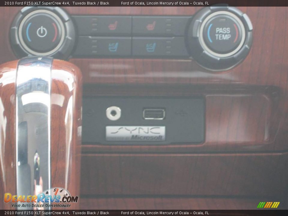 2010 Ford F150 XLT SuperCrew 4x4 Tuxedo Black / Black Photo #7