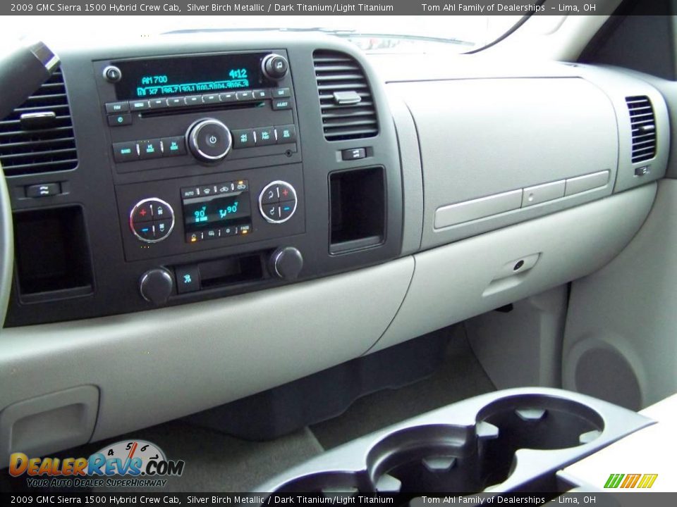 2009 GMC Sierra 1500 Hybrid Crew Cab Silver Birch Metallic / Dark Titanium/Light Titanium Photo #22