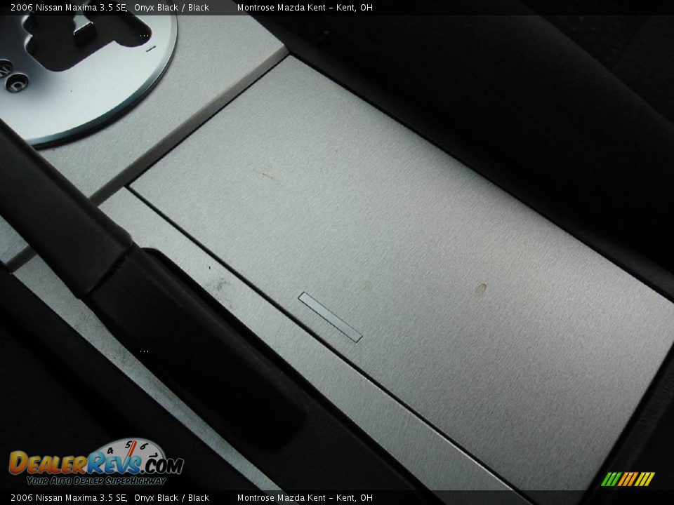 2006 Nissan Maxima 3.5 SE Onyx Black / Black Photo #32