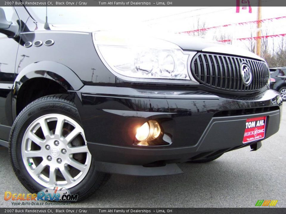 2007 Buick Rendezvous CX Black Onyx / Gray Photo #2