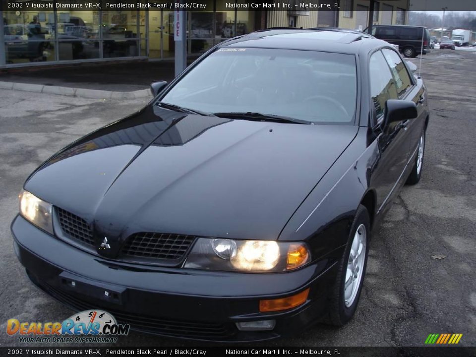 2002 Mitsubishi Diamante VR-X Pendleton Black Pearl / Black/Gray Photo #2