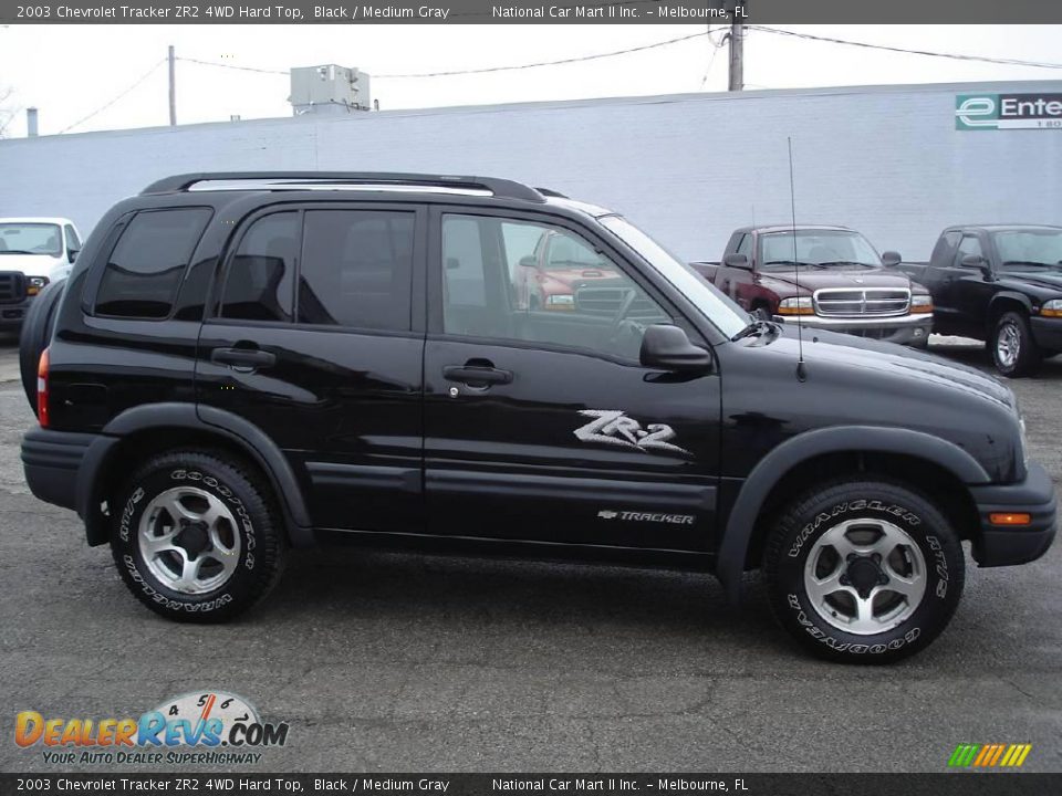 2003 Chevrolet Tracker ZR2 4WD Hard Top Black / Medium Gray Photo #4