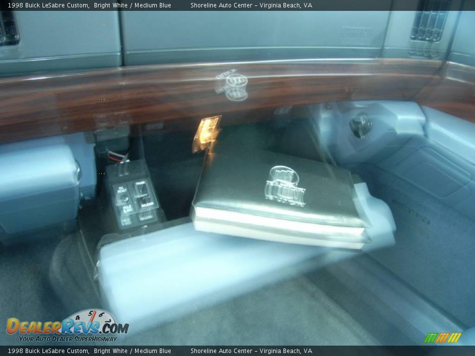 1998 Buick LeSabre Custom Bright White / Medium Blue Photo #17