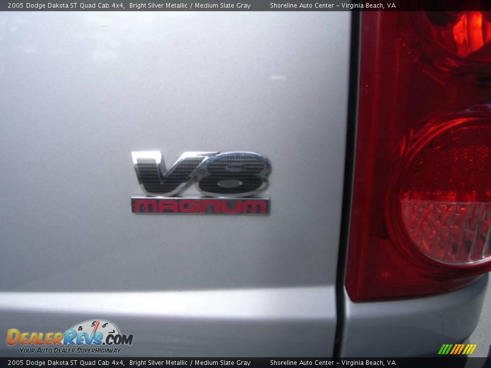 2005 Dodge Dakota ST Quad Cab 4x4 Bright Silver Metallic / Medium Slate Gray Photo #7