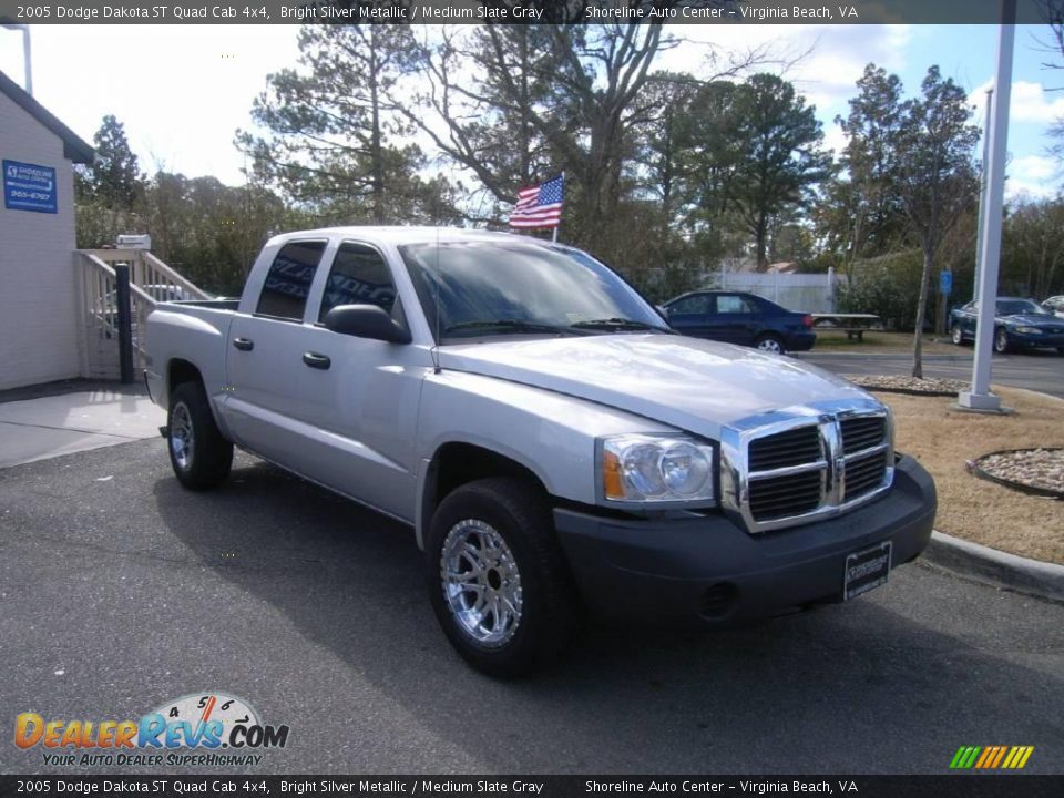 2005 Dodge Dakota ST Quad Cab 4x4 Bright Silver Metallic / Medium Slate Gray Photo #11