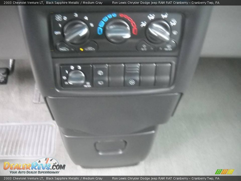 2003 Chevrolet Venture LT Black Sapphire Metallic / Medium Gray Photo #23