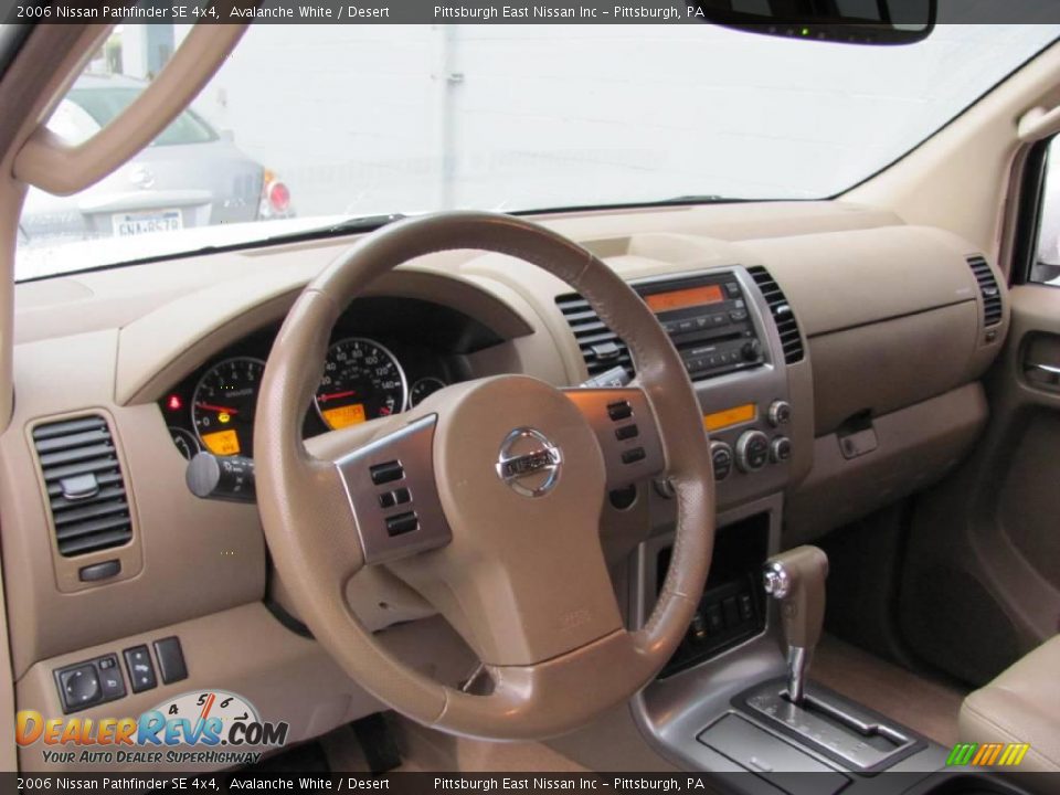 2006 Nissan Pathfinder SE 4x4 Avalanche White / Desert Photo #7