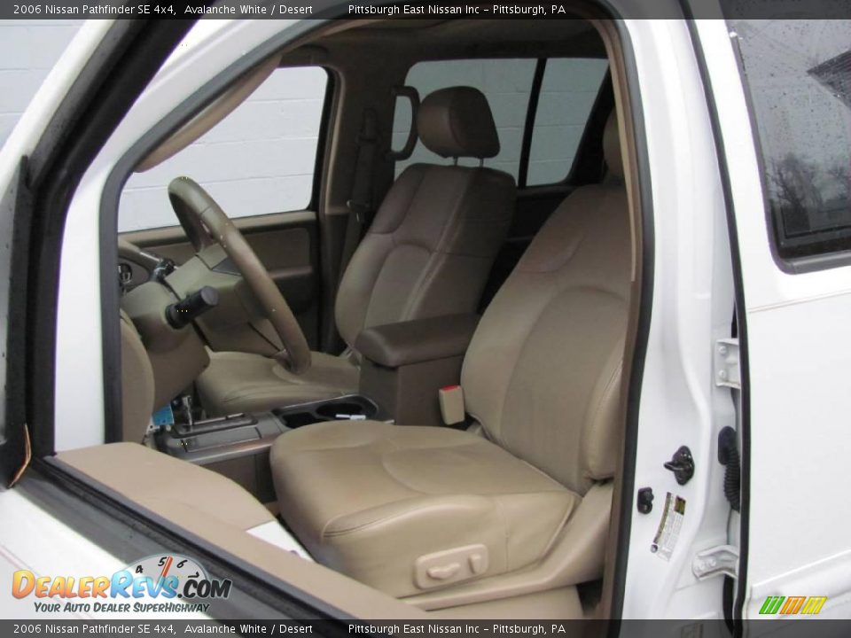 2006 Nissan Pathfinder SE 4x4 Avalanche White / Desert Photo #9